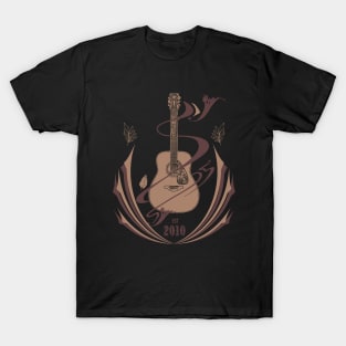 Est 2010/Guitarist/Acoustic/Classic/Aesthetic T-Shirt